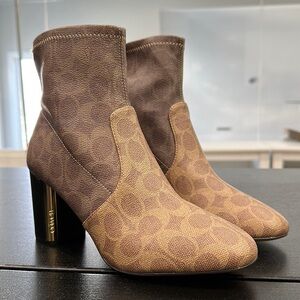 Coach Margot Signature Monogram Coated Canvas Boots - 7.5